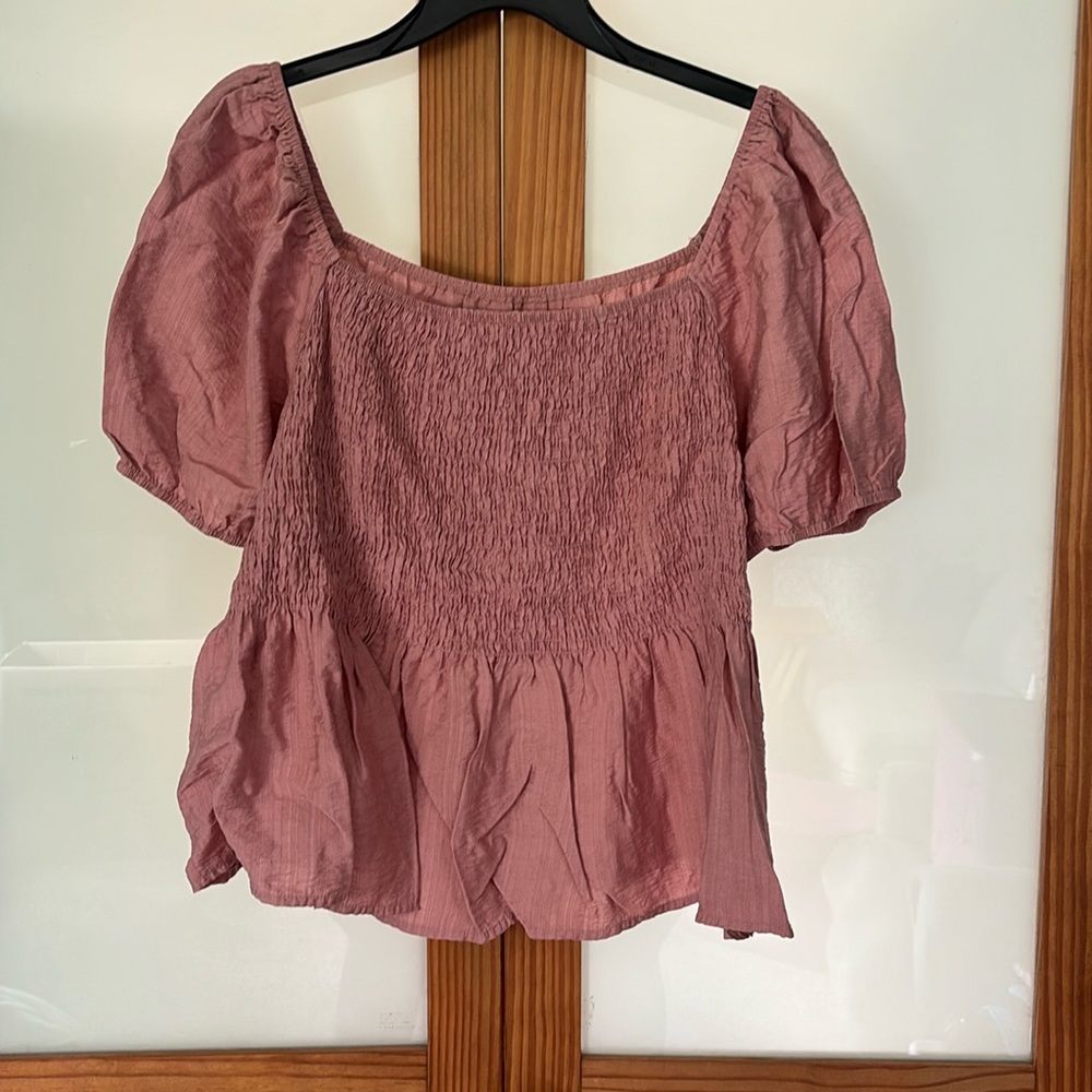 Cold shoulder top